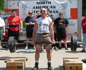 18 inch deadlift with 450  at Xenia Strongman May 2006